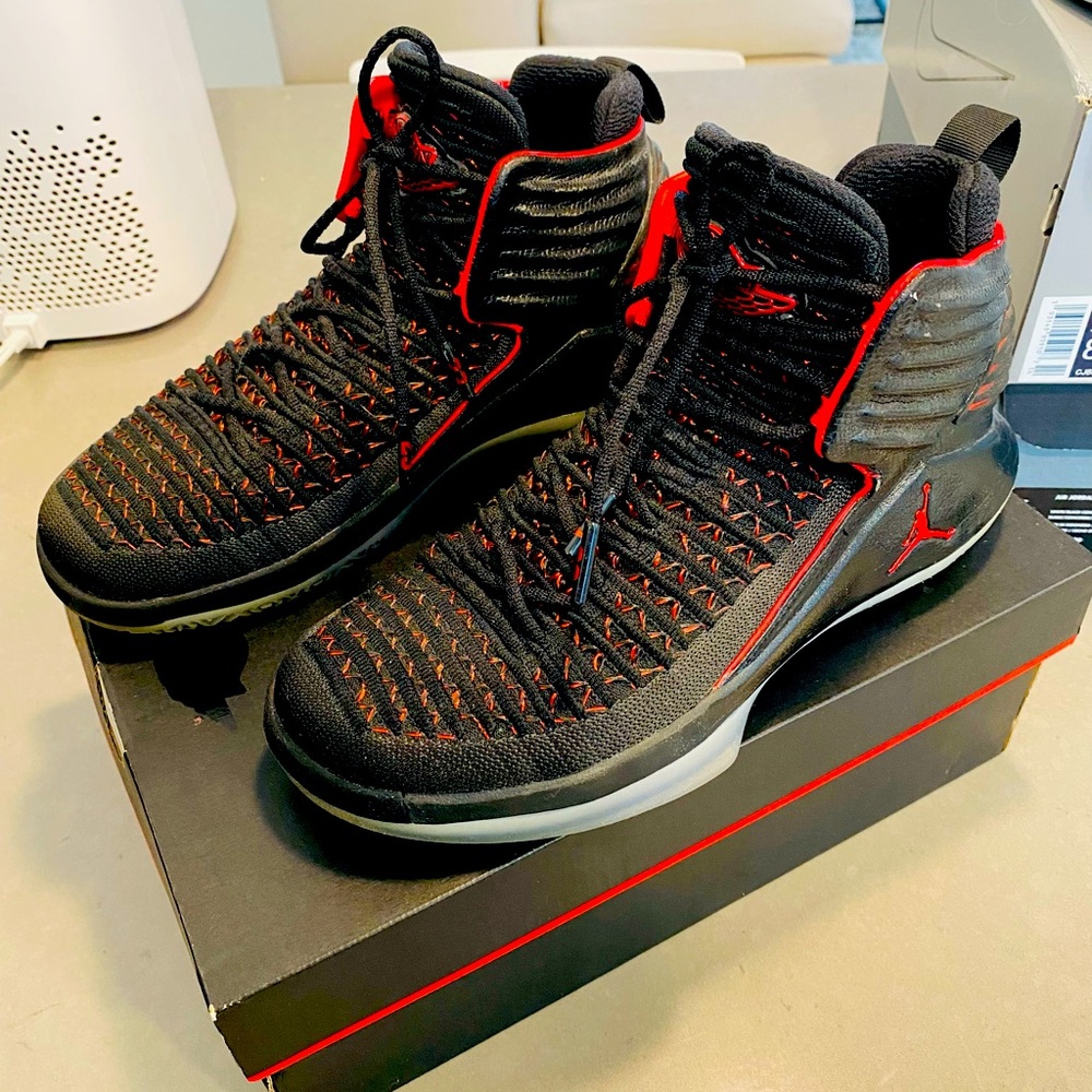 Air Jordan XXXII BG Size 6.5Y